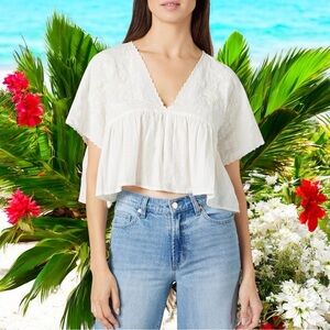 NWOT Zara White Embroidered V-Neck Crop Top Coastal Cottagecore Vacation Size S